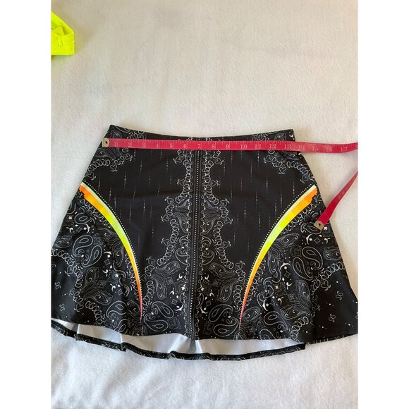 Lucky in Love Paisley for Tennis/Pickleball Skort, Yellow Tank (NEW), Size SMALL - Picture 7 of 10